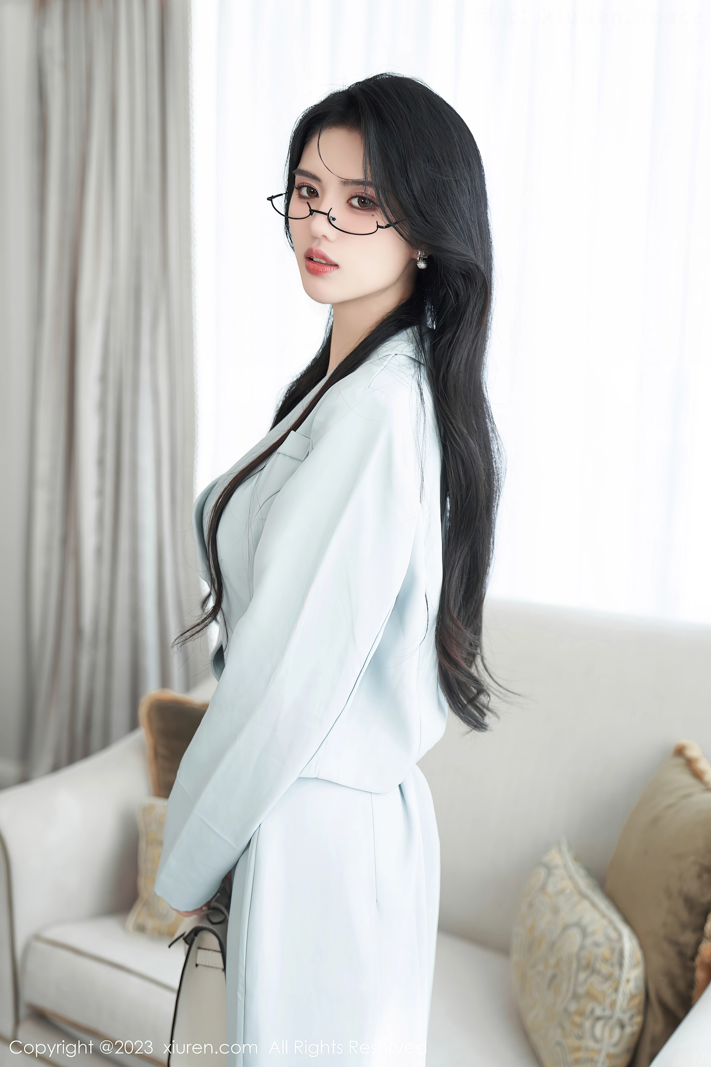 图片[6]-[XiuRen秀人网]VOL.7708 模特浅浅Danny性感浅色服饰露紫色蕾丝内衣秀曼妙身姿诱惑写真74P-秀人网官方网站